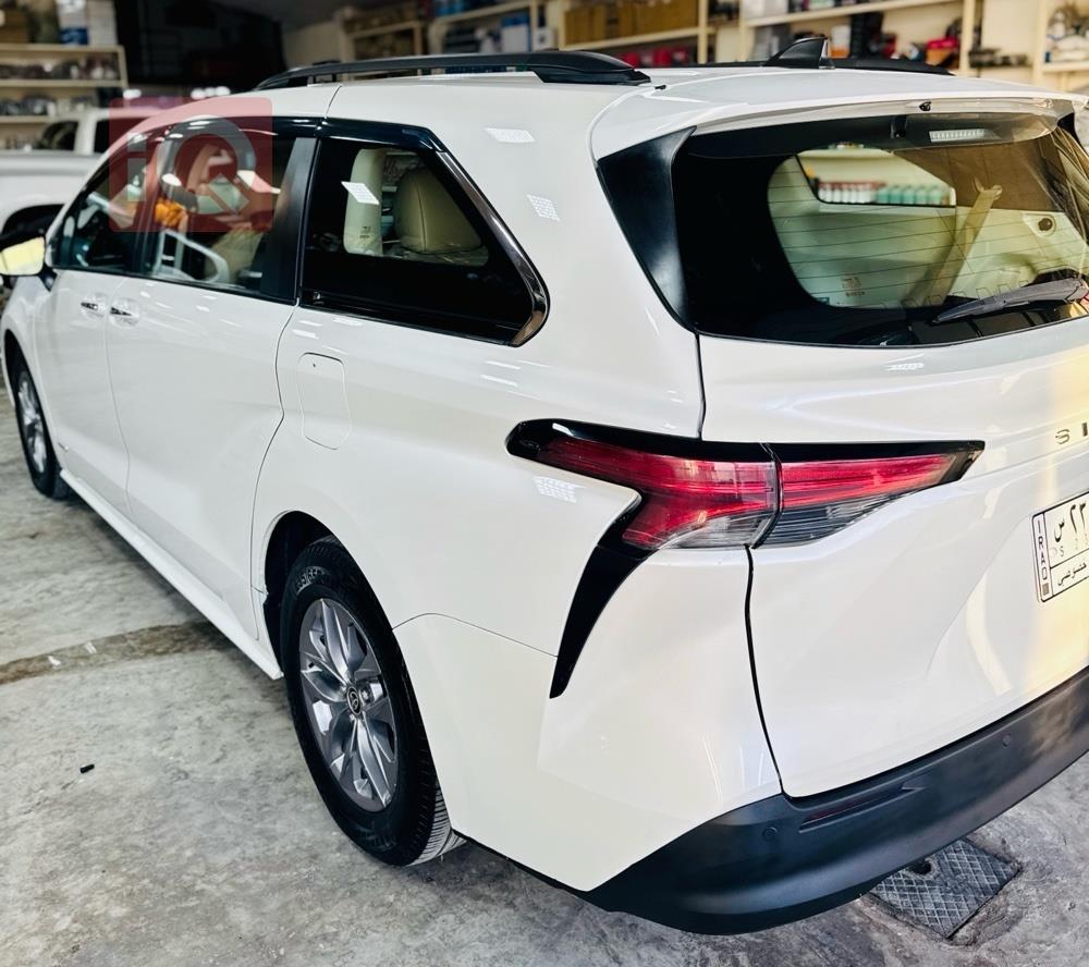 Toyota Sienna